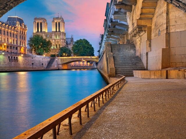 Paris & Disneyland & Brüksel ve Amsterdam Turu